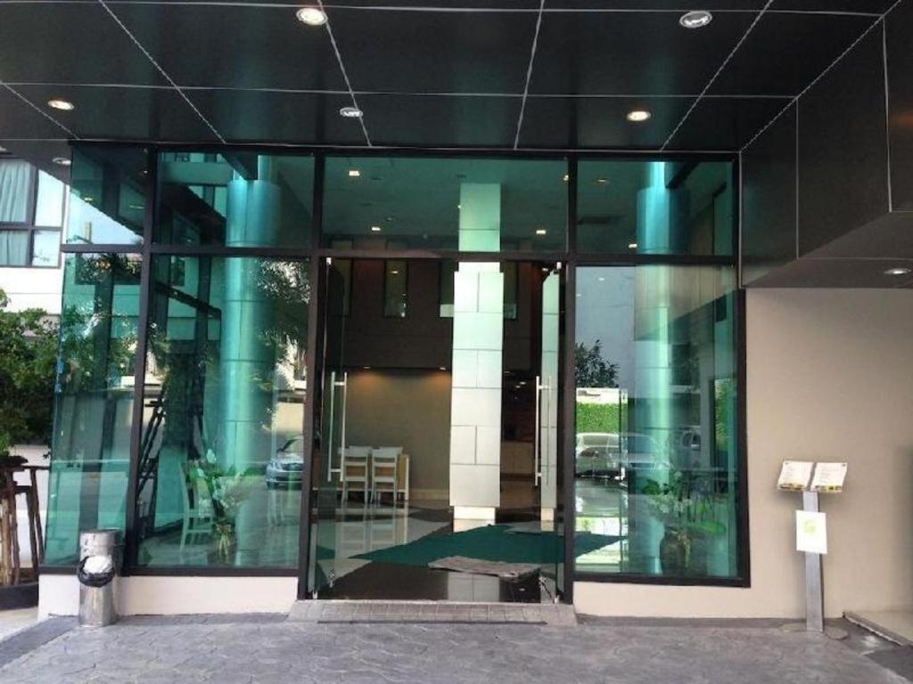 素坤逸81号伊普莱米姆酒店 曼谷 外观 照片