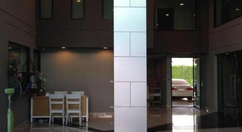 素坤逸81号伊普莱米姆酒店 曼谷 外观 照片