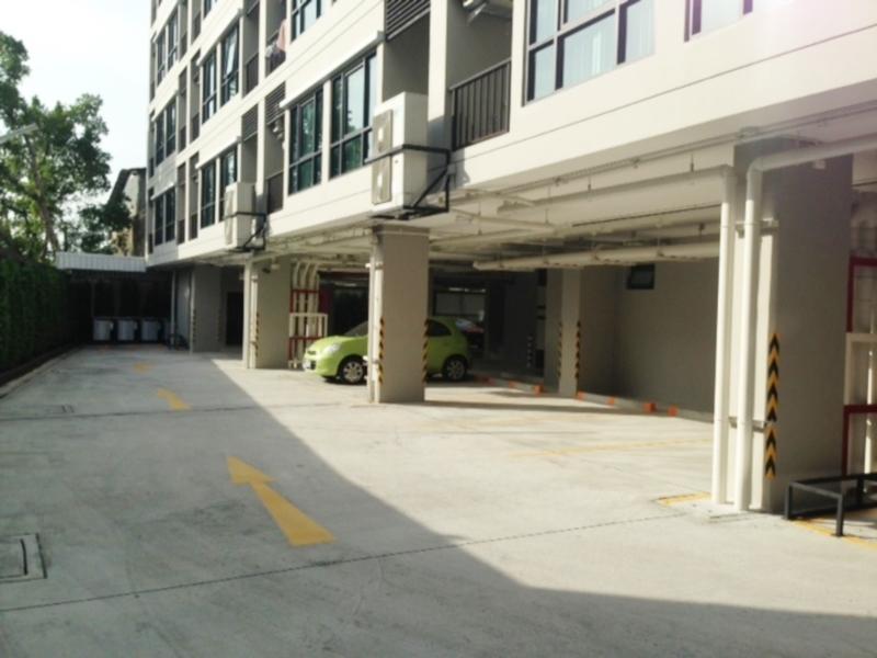 素坤逸81号伊普莱米姆酒店 曼谷 外观 照片